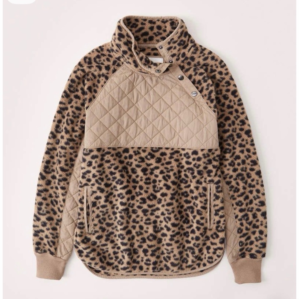 Abercrombie & Fitch leopard fleece pullover large
